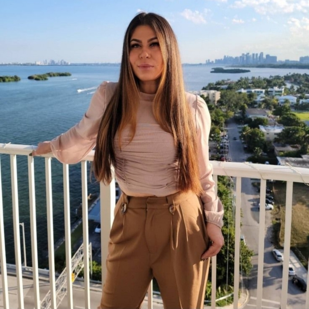 Meet your Posher, AJ